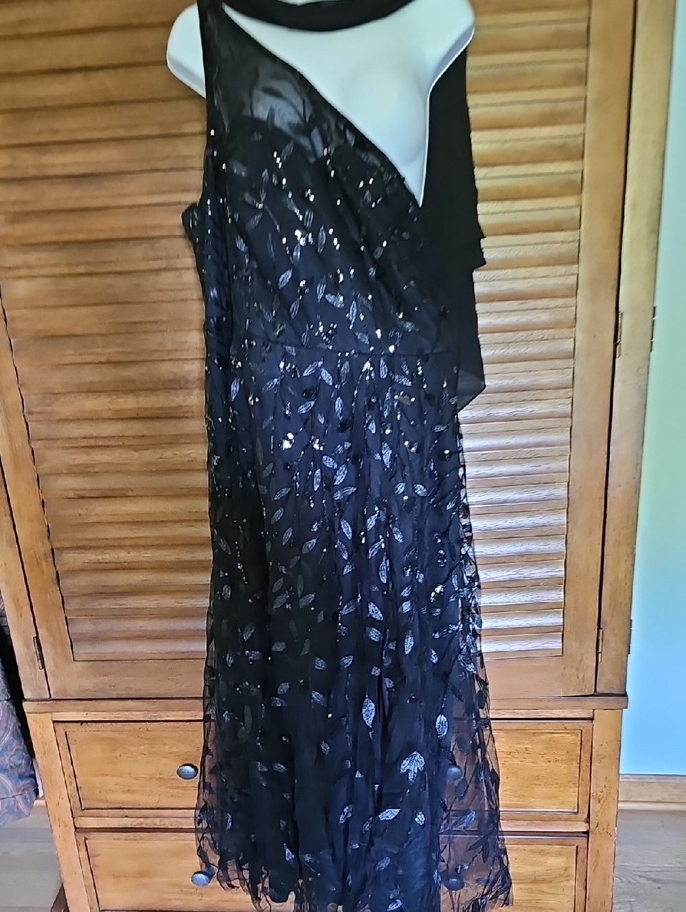 Ever Pretty Black Sequined Leaf Maxi Dress